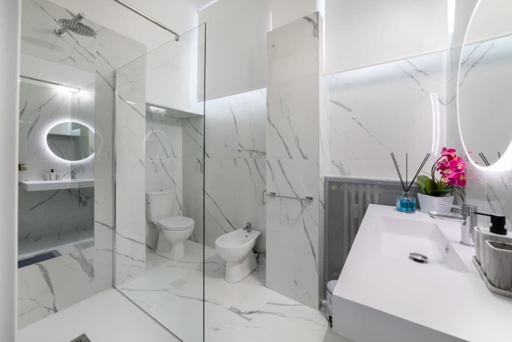 San Babila - Luxury Milanese Apartment Kültér fotó