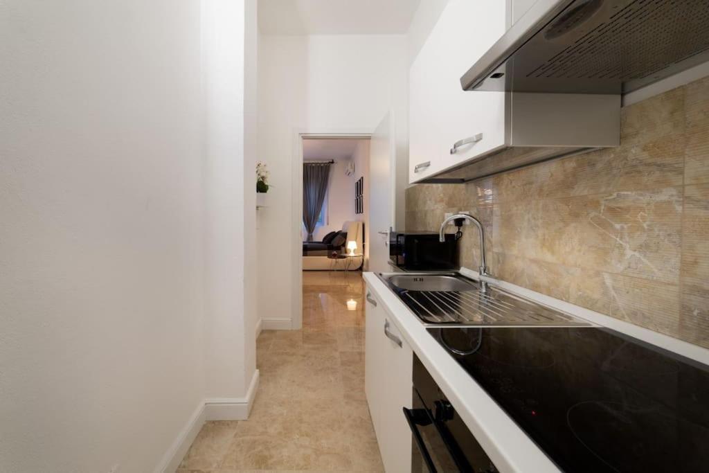 San Babila - Luxury Milanese Apartment Kültér fotó