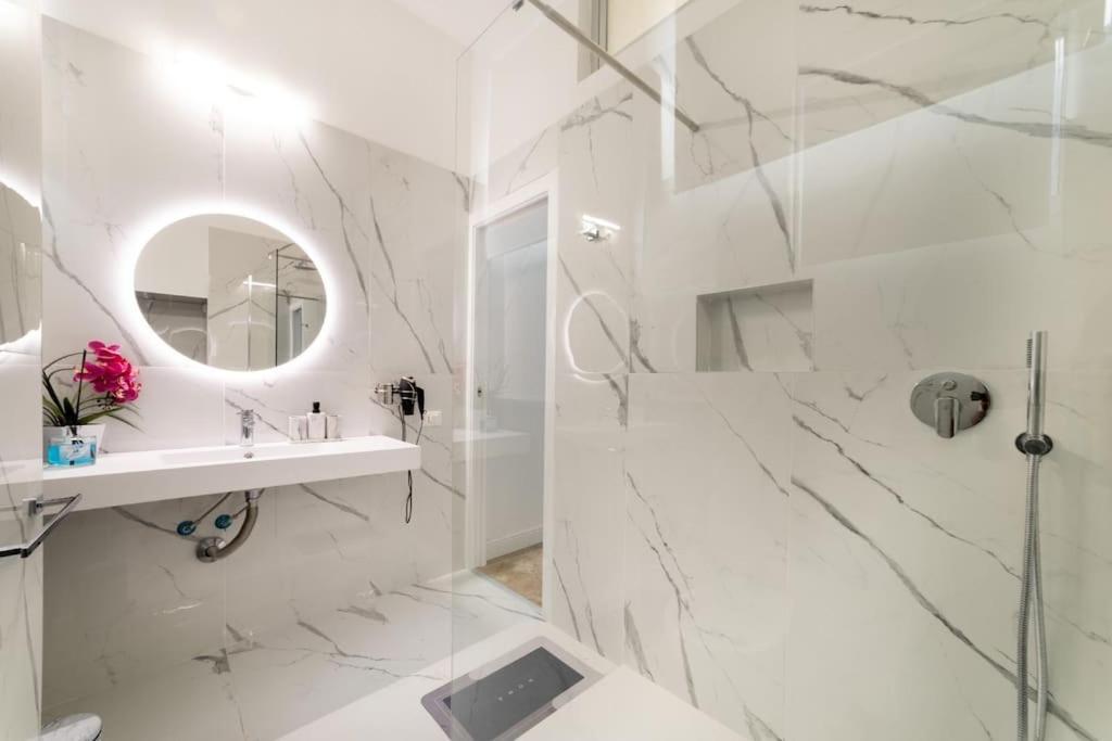San Babila - Luxury Milanese Apartment Kültér fotó